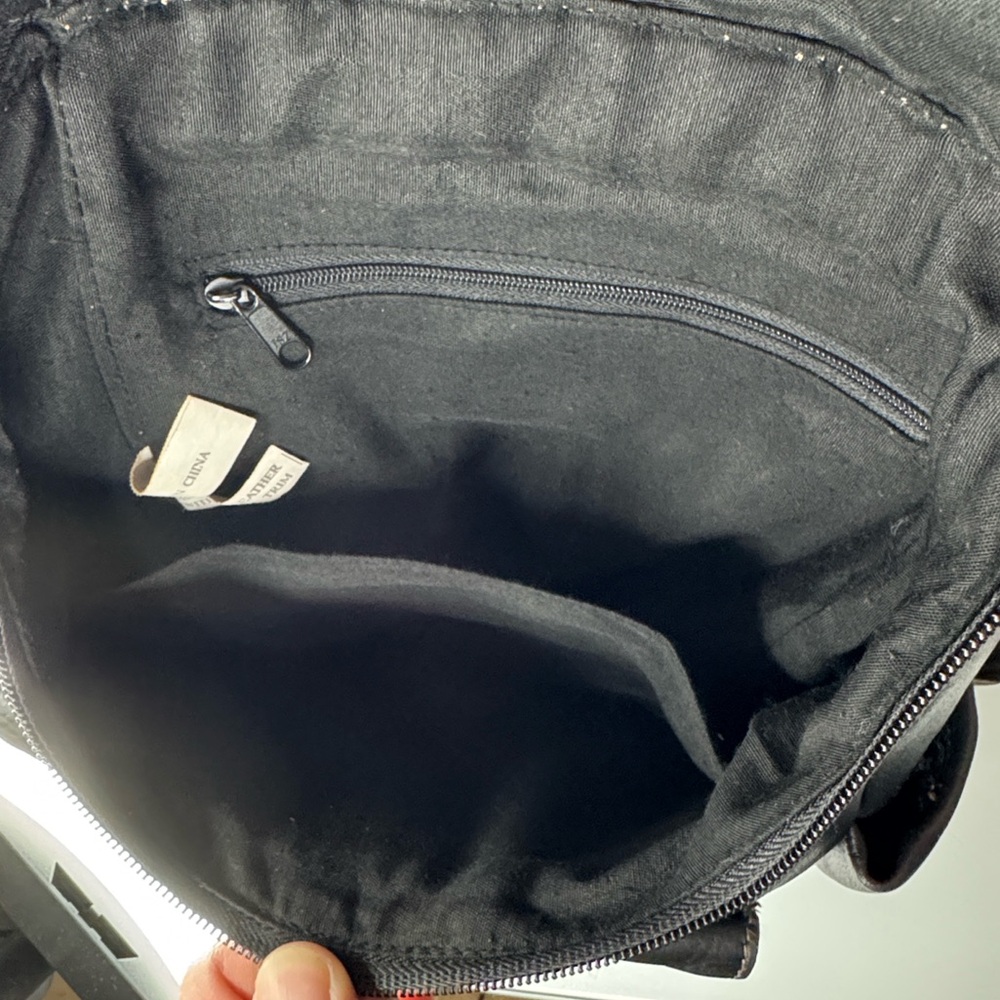 Unbranded mini black leather backpack - image 10